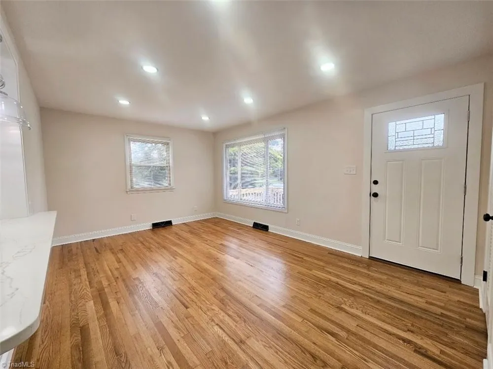 2509 Larkspur Drive Greensboro, NC 27405