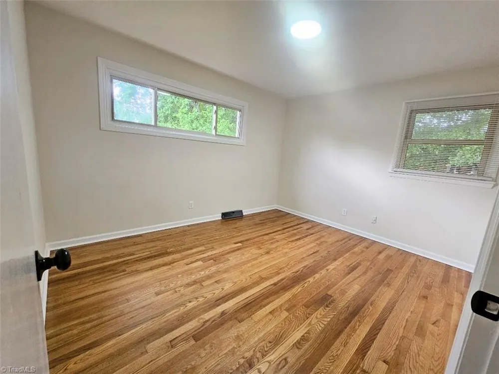 2509 Larkspur Drive Greensboro, NC 27405