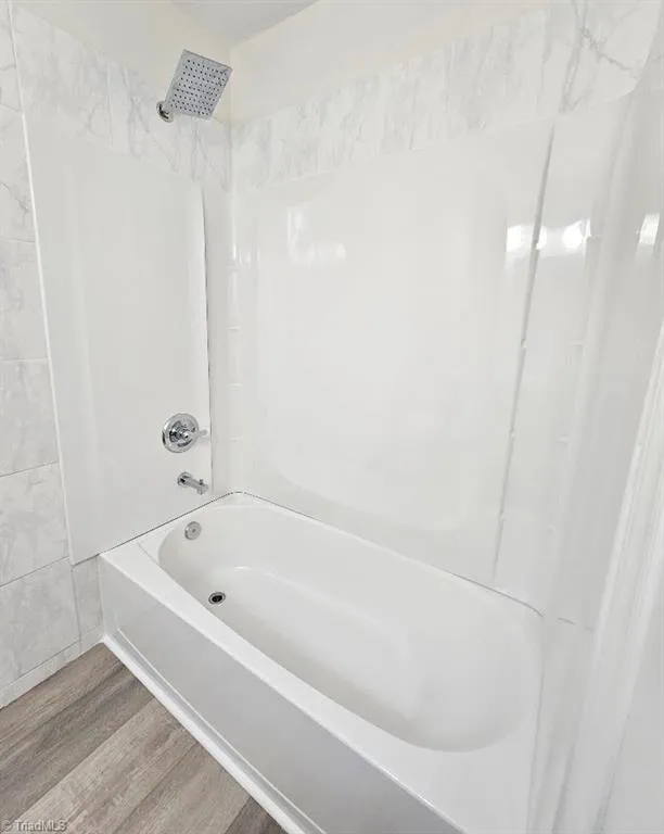 2509 Larkspur Drive Greensboro, NC 27405