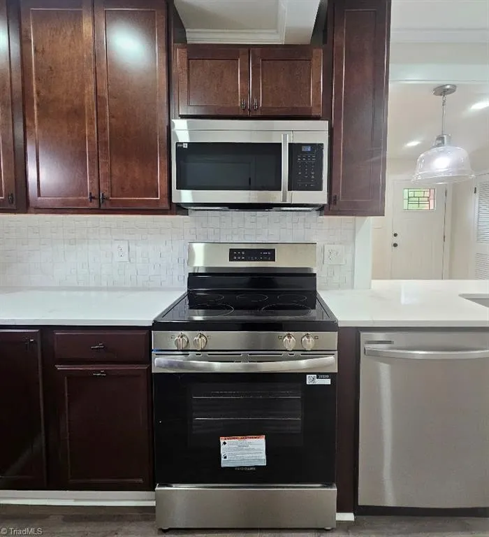 2509 Larkspur Drive Greensboro, NC 27405