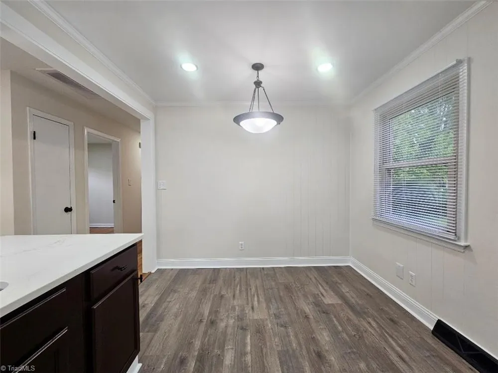 2509 Larkspur Drive Greensboro, NC 27405