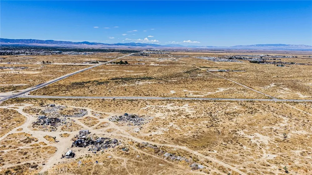 47004 Challenger Way Lancaster, CA 93535