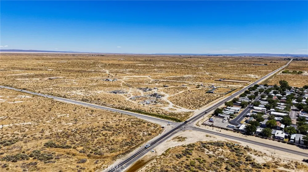 47004 Challenger Way Lancaster, CA 93535