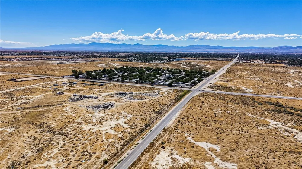 47004 Challenger Way Lancaster, CA 93535