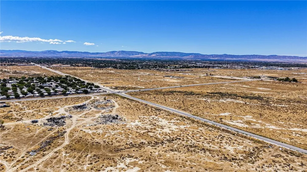 47004 Challenger Way Lancaster, CA 93535