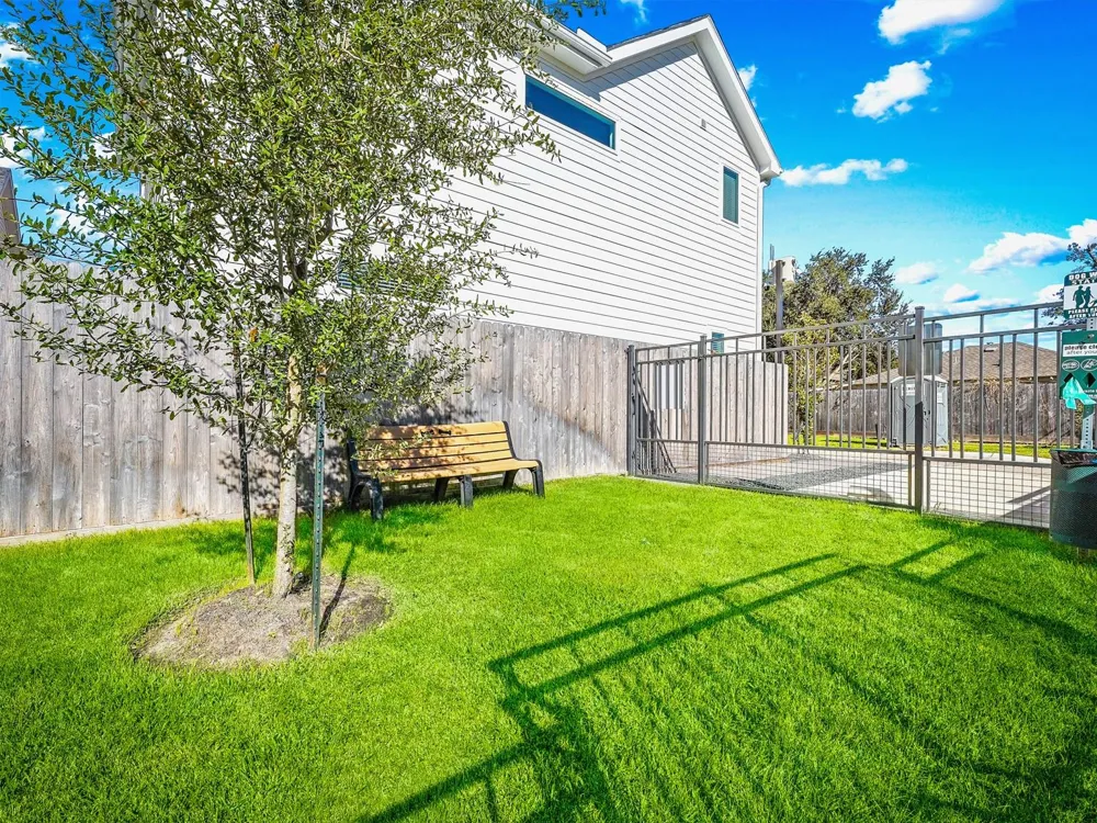 1013 Erin Street #U Houston, TX 77009