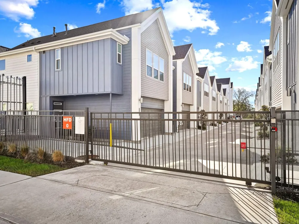 1013 Erin Street #U Houston, TX 77009