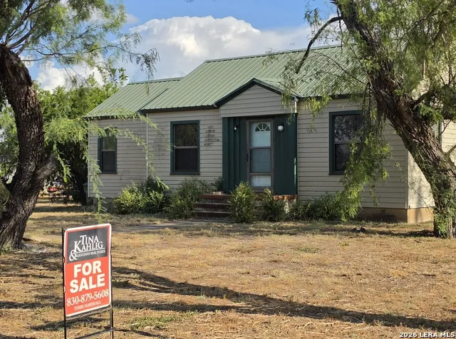 307 Frio Cotulla, TX 78014