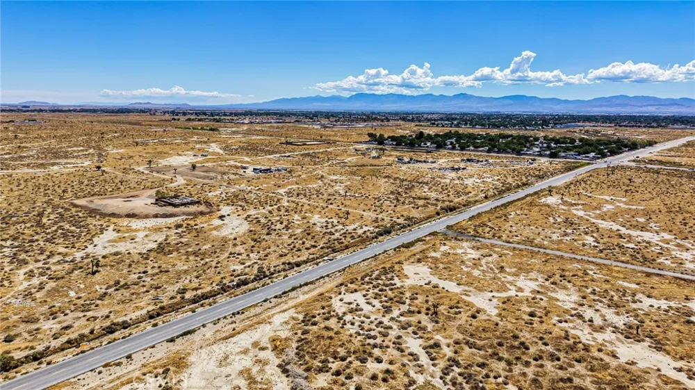 47712 Challenger Way Lancaster, CA 93535
