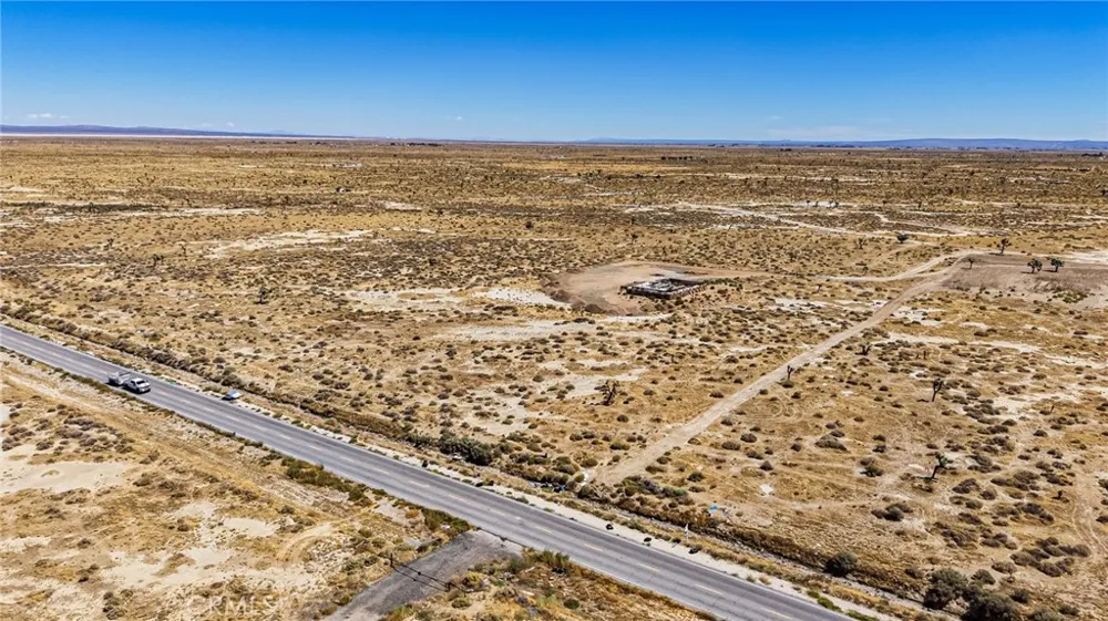 47712 Challenger Way Lancaster, CA 93535
