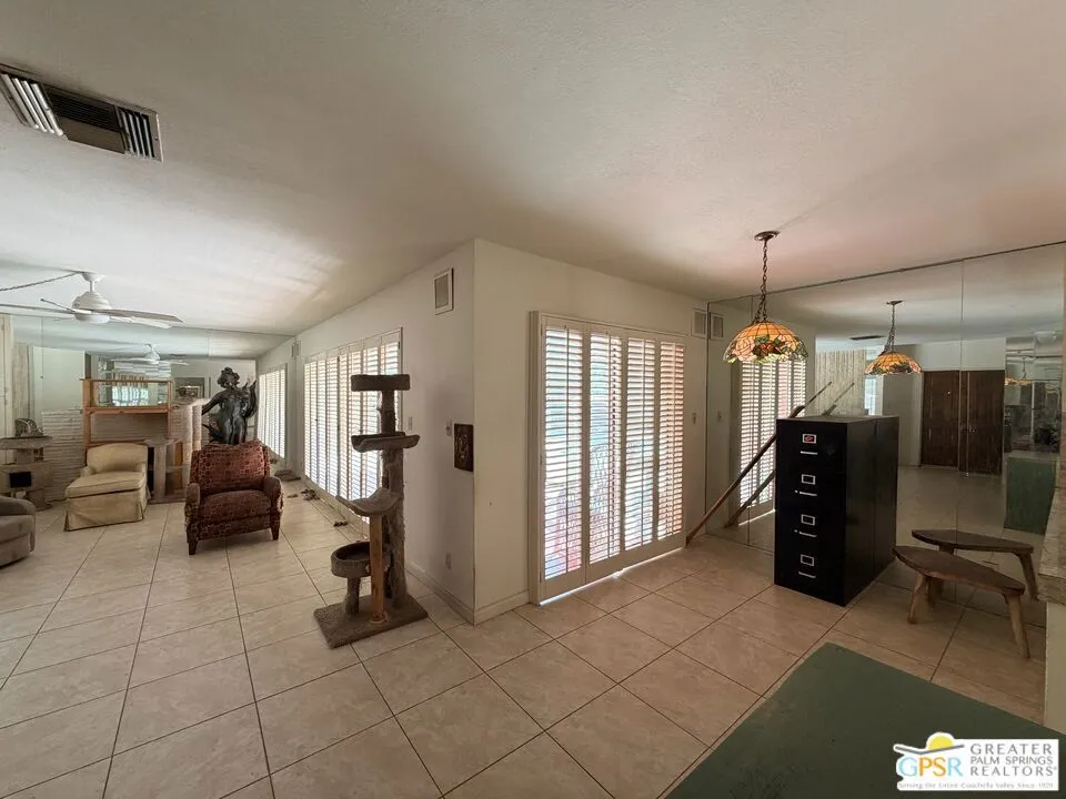 1163 Calle Marcus Palm Springs, CA 92262