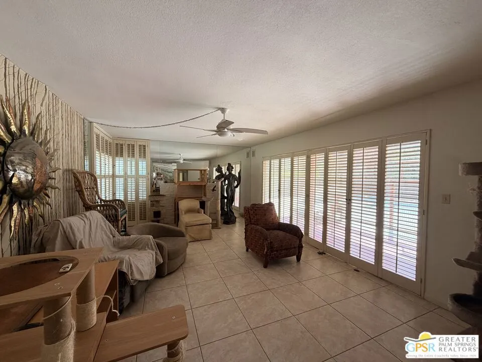 1163 Calle Marcus Palm Springs, CA 92262
