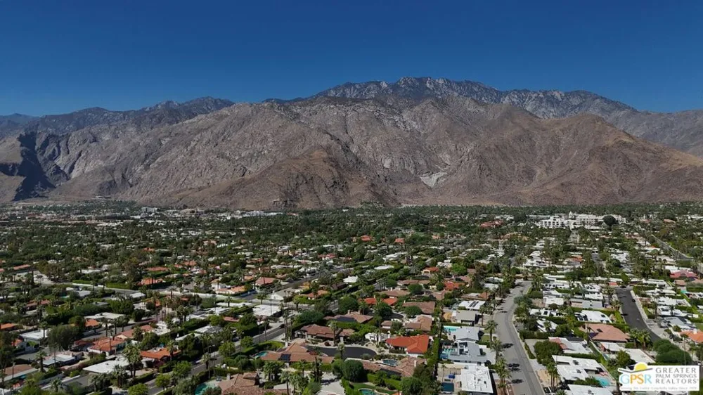 1163 Calle Marcus Palm Springs, CA 92262