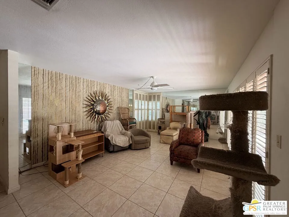 1163 Calle Marcus Palm Springs, CA 92262