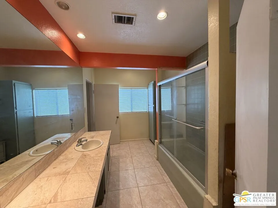 1163 Calle Marcus Palm Springs, CA 92262