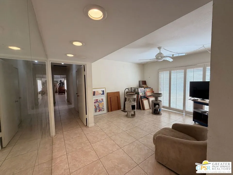 1163 Calle Marcus Palm Springs, CA 92262