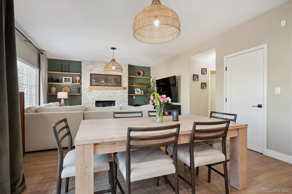 1099 Thornbury Place Highlands Ranch, CO 80129
