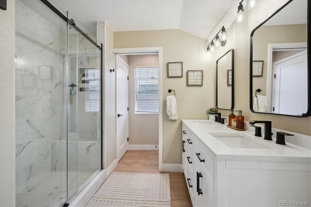 1099 Thornbury Place Highlands Ranch, CO 80129