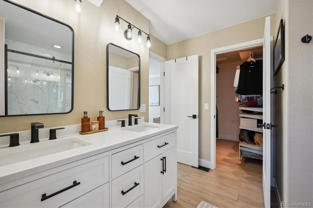 1099 Thornbury Place Highlands Ranch, CO 80129