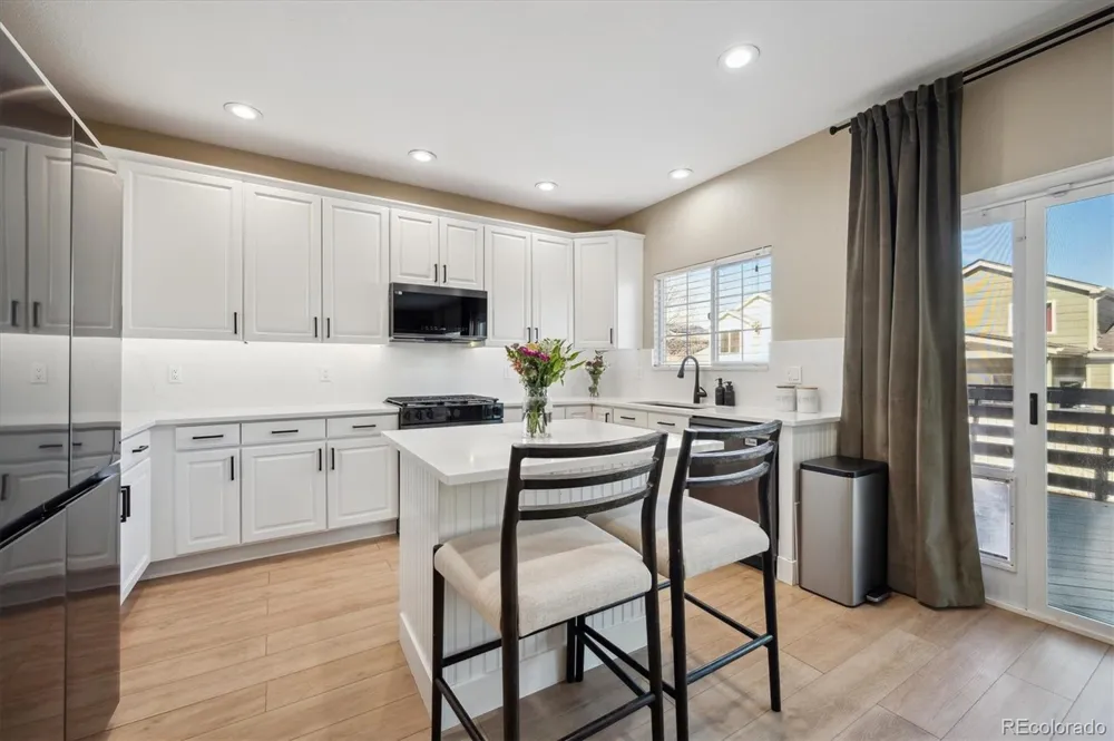 1099 Thornbury Place Highlands Ranch, CO 80129
