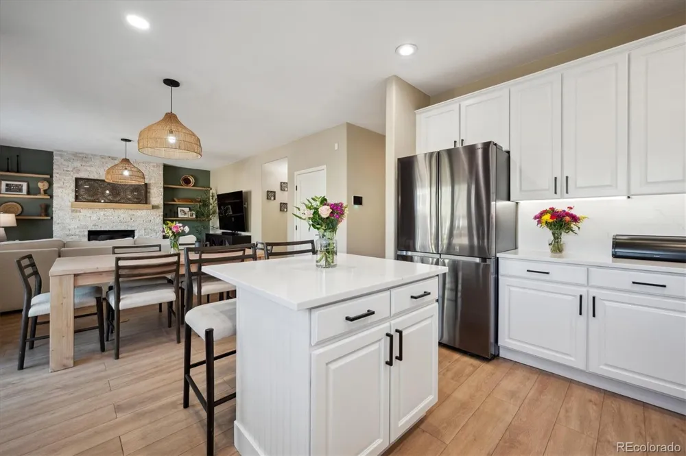 1099 Thornbury Place Highlands Ranch, CO 80129
