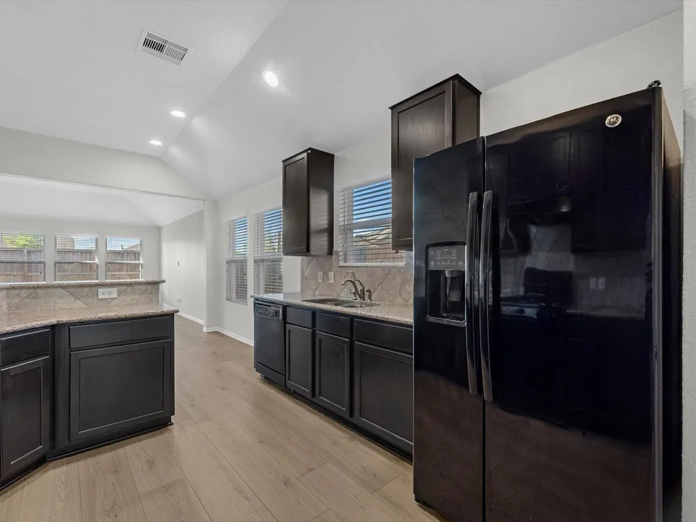 2136 Pacific Loon Lane Conroe, TX 77385