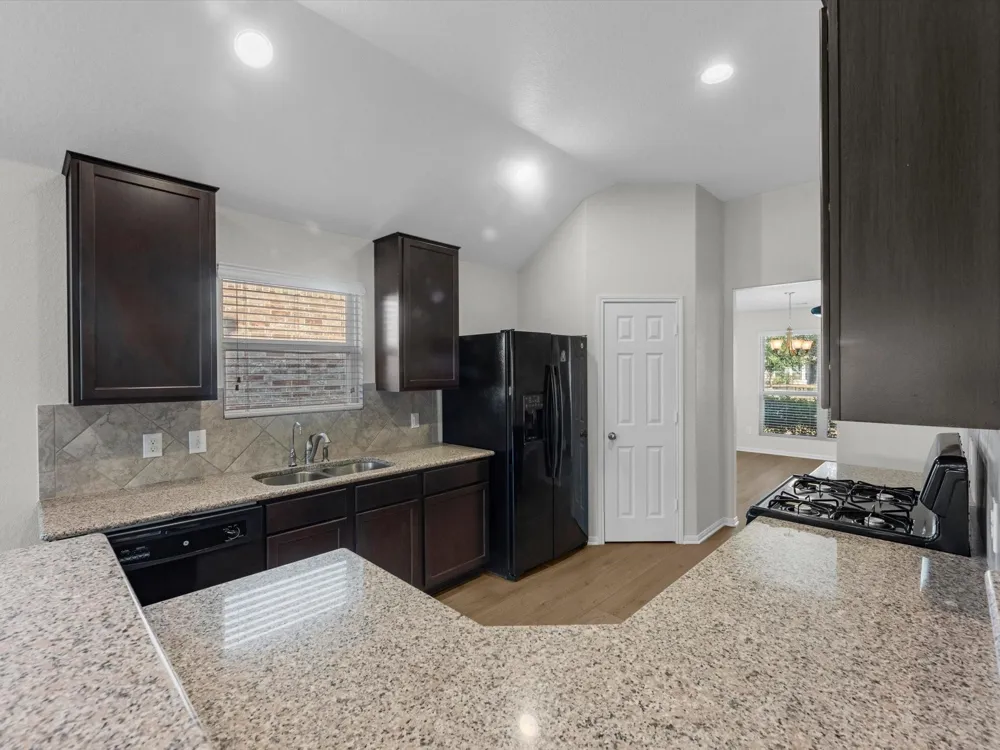 2136 Pacific Loon Lane Conroe, TX 77385