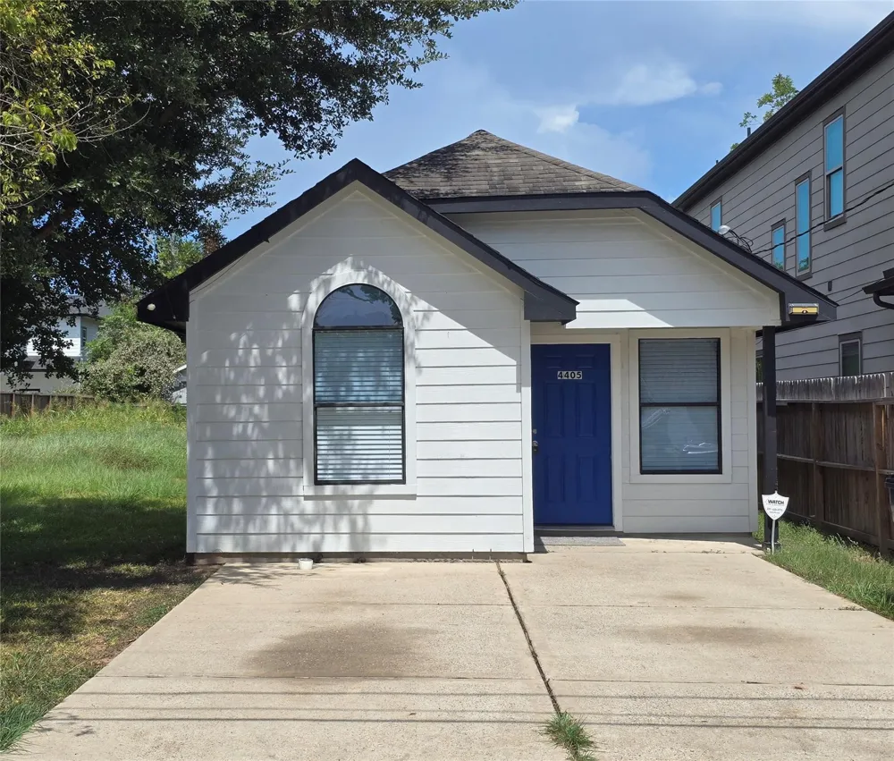 4405 Brinkley Street Houston, TX 77051