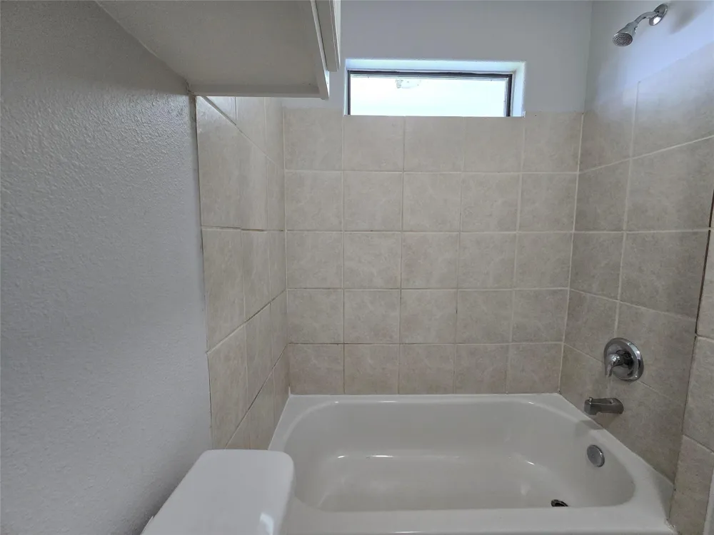4405 Brinkley Street Houston, TX 77051