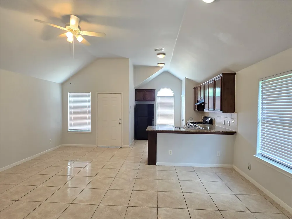 4405 Brinkley Street Houston, TX 77051