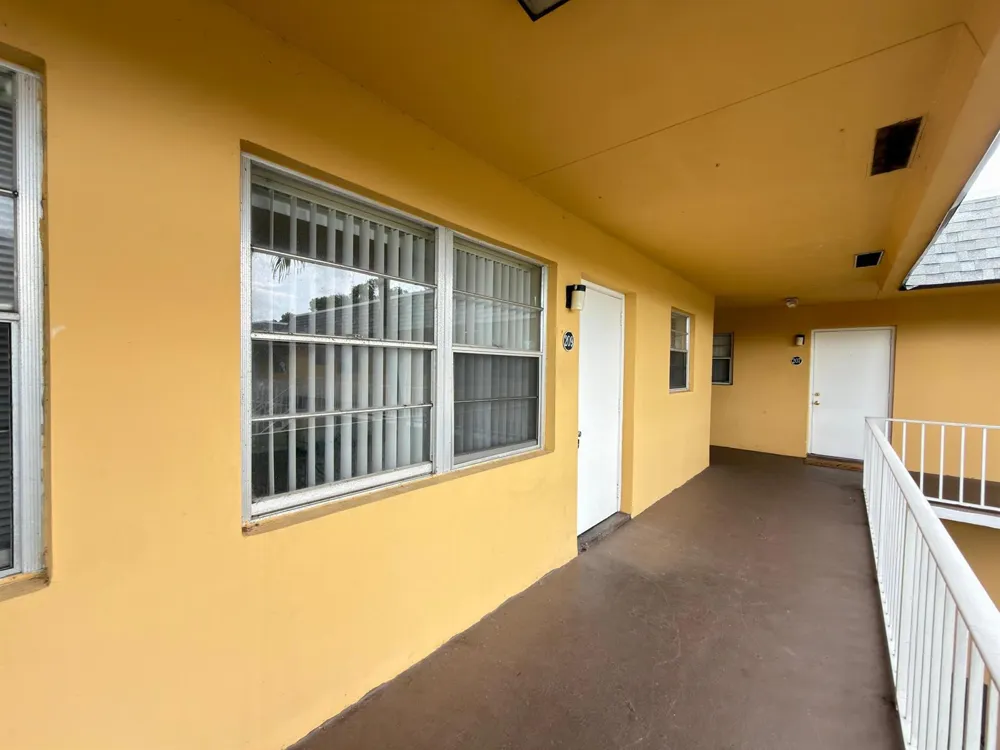 200 Croton Avenue #209 Lantana, FL 33462