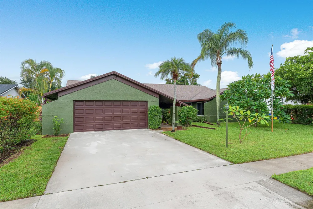 5104 Candlewood Court Lake Worth, FL 33467