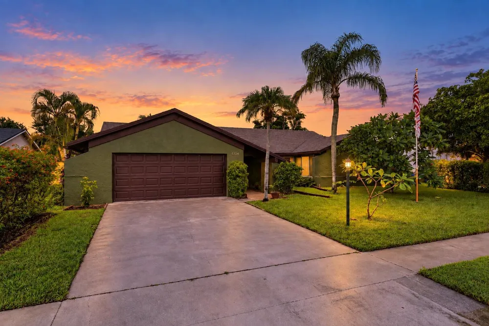 5104 Candlewood Court Lake Worth, FL 33467