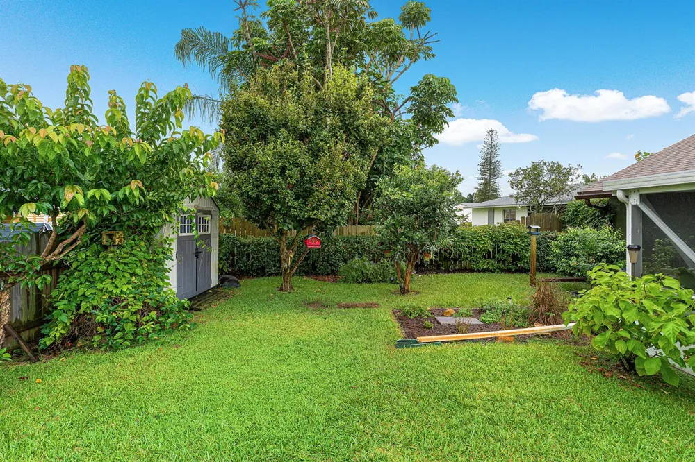 5104 Candlewood Court Lake Worth, FL 33467