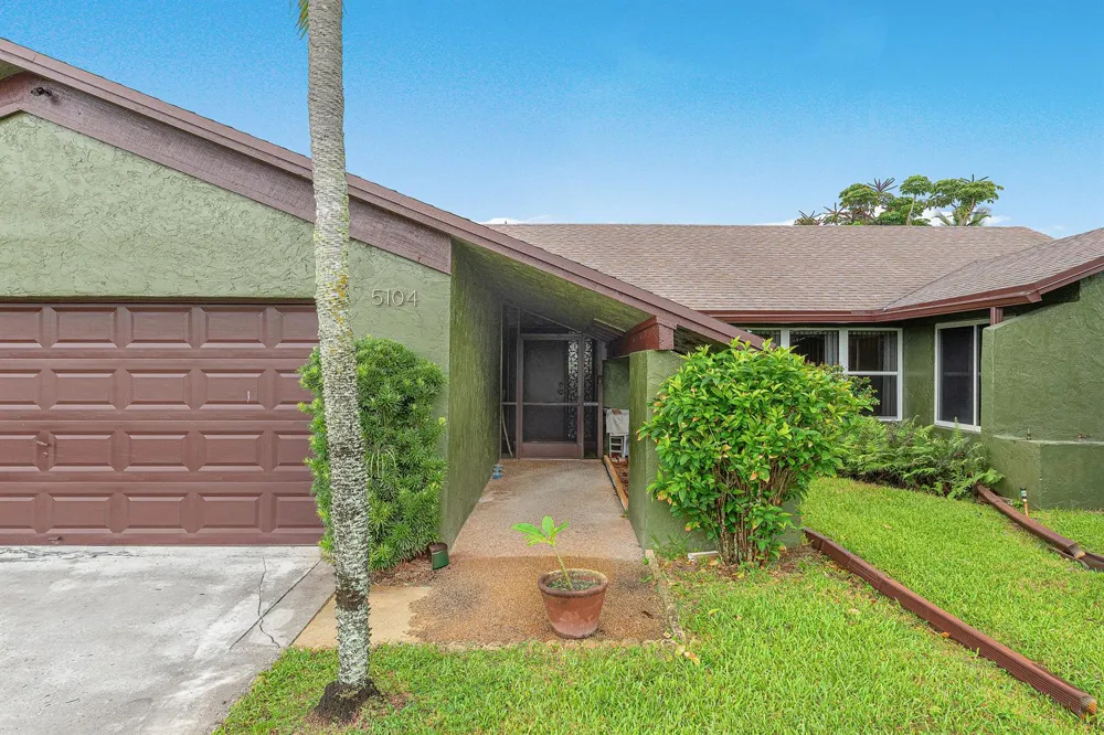 5104 Candlewood Court Lake Worth, FL 33467