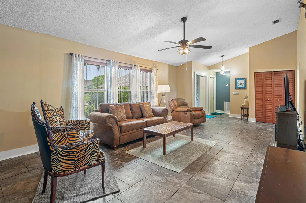5104 Candlewood Court Lake Worth, FL 33467