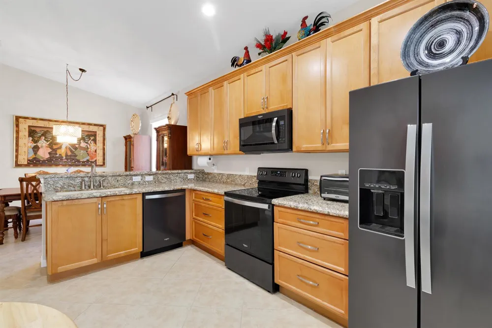 6208 Thames Place Vero Beach, FL 32966