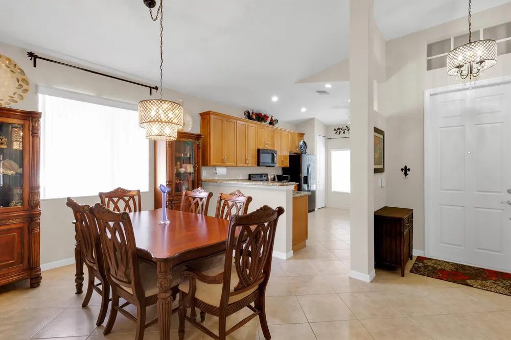 6208 Thames Place Vero Beach, FL 32966