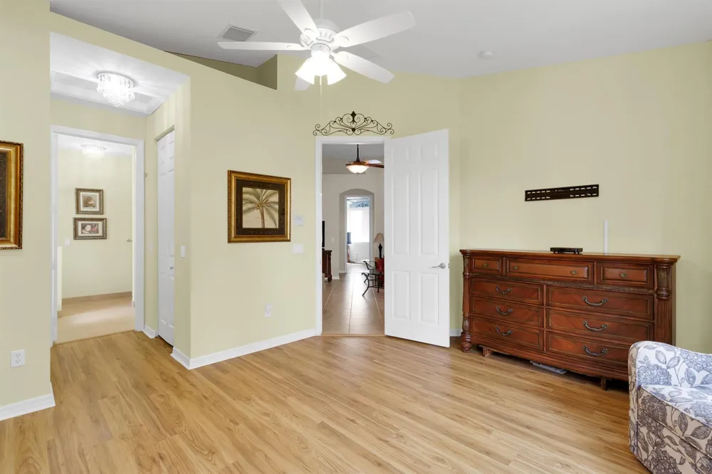 6208 Thames Place Vero Beach, FL 32966