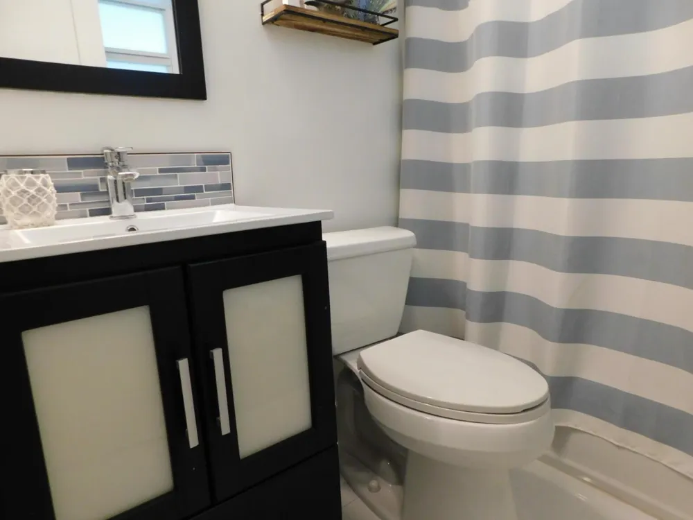 6604 NW 93RD AVENUE Tamarac, FL 33321