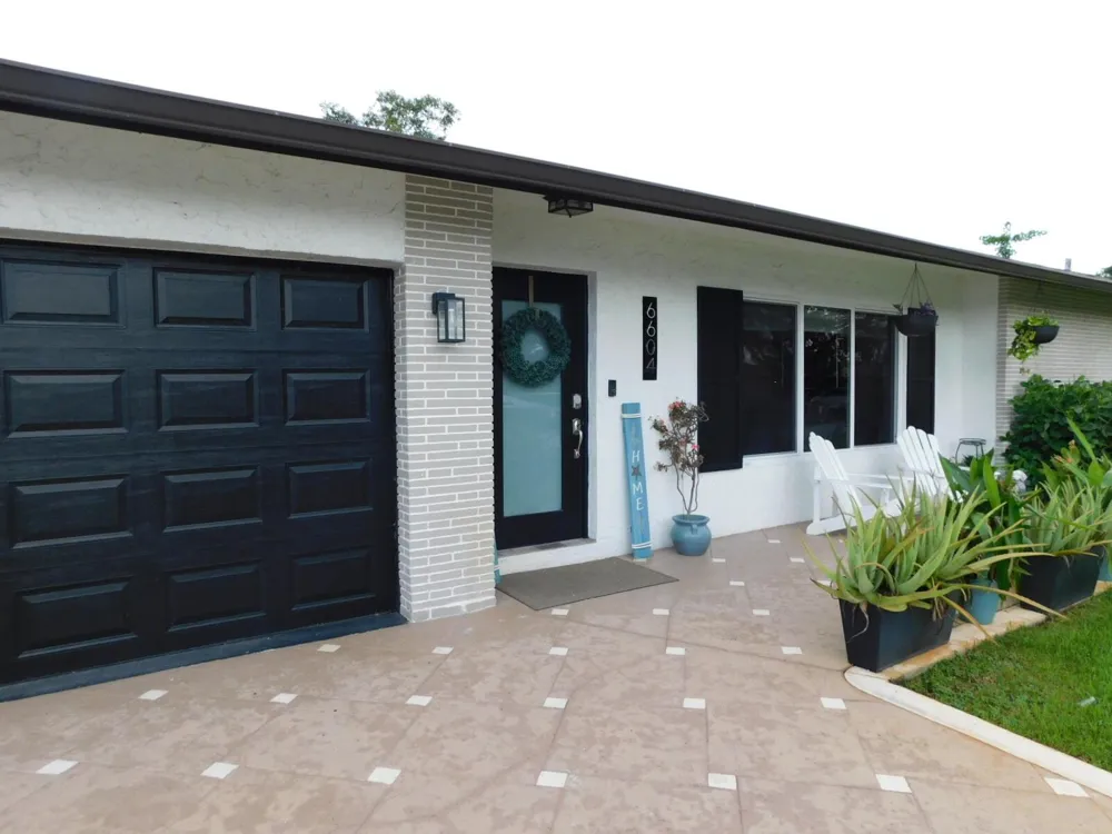 6604 NW 93RD AVENUE Tamarac, FL 33321