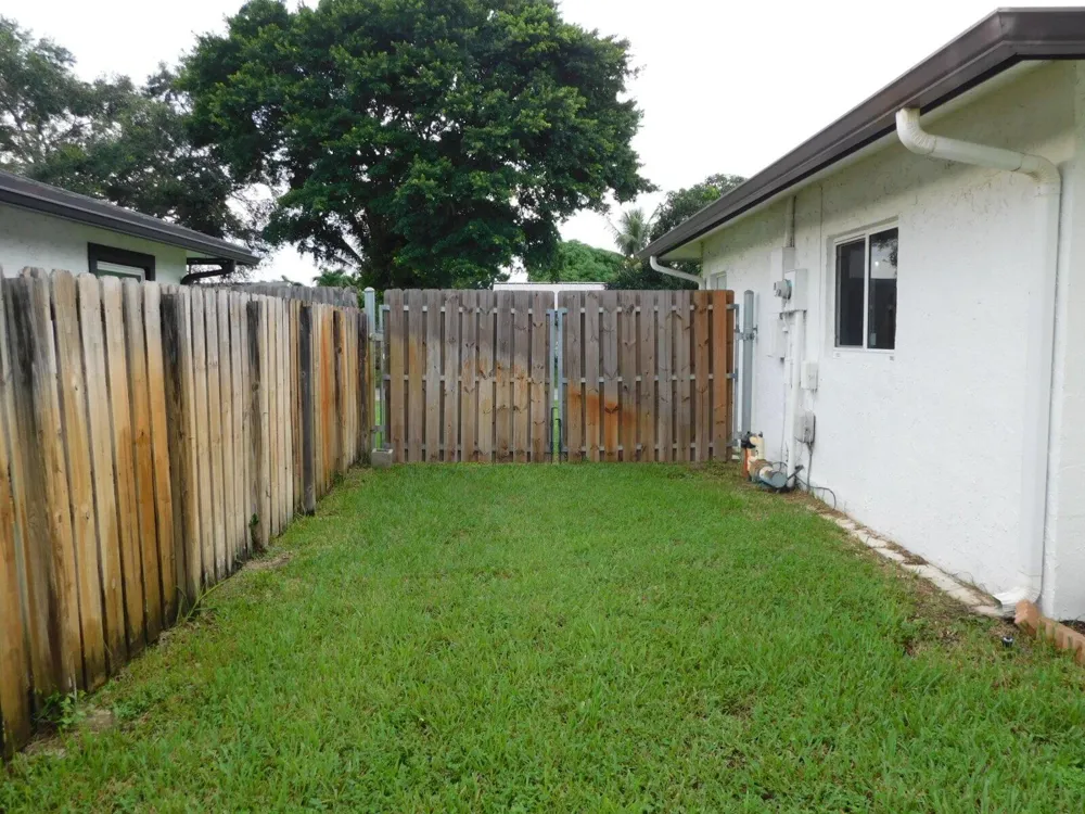 6604 NW 93RD AVENUE Tamarac, FL 33321