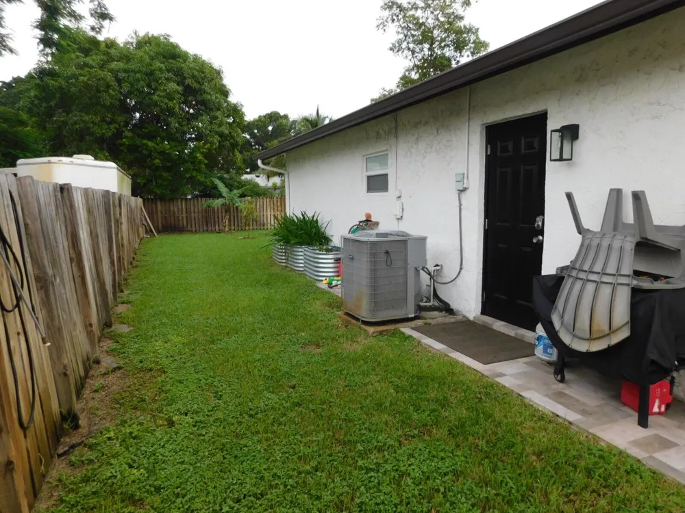 6604 NW 93RD AVENUE Tamarac, FL 33321