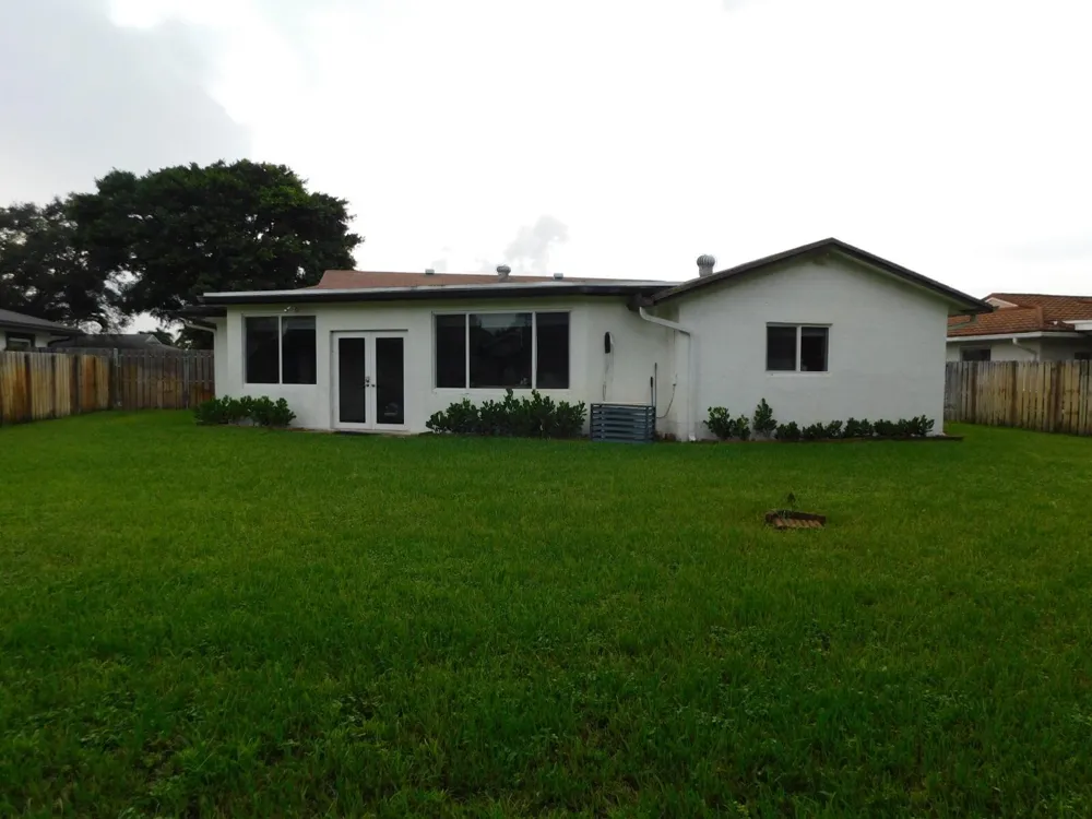 6604 NW 93RD AVENUE Tamarac, FL 33321