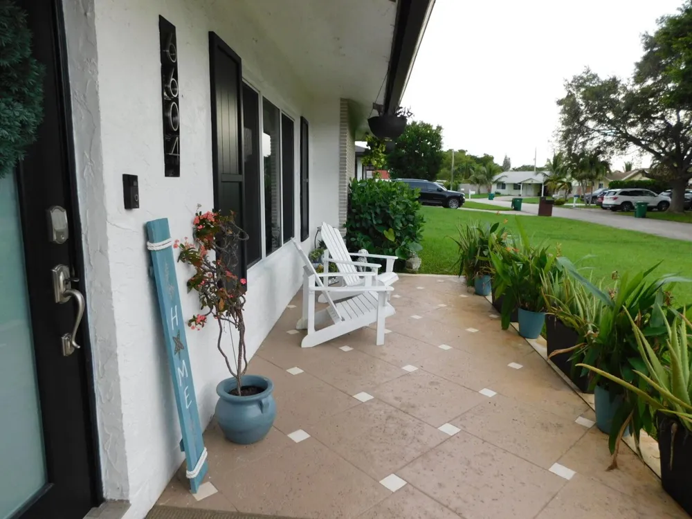6604 NW 93RD AVENUE Tamarac, FL 33321