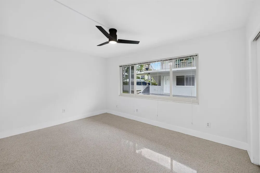 1821 MIDDLE RIVER DRIVE #7 Fort Lauderdale, FL 33305