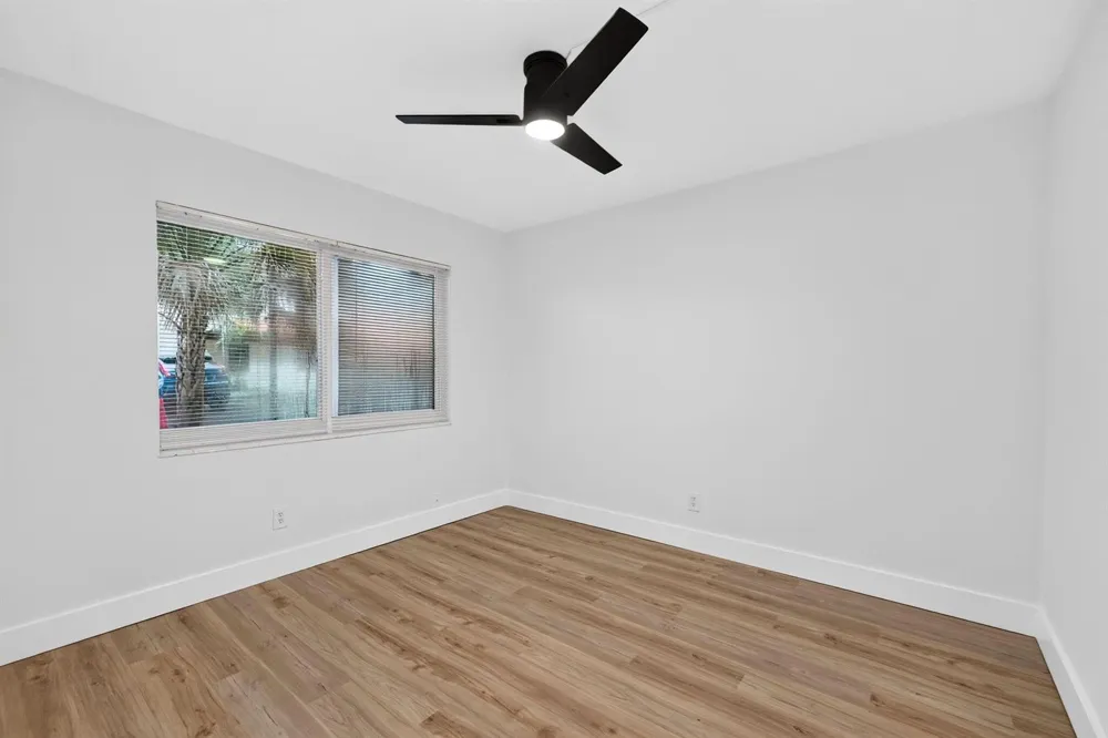 1821 MIDDLE RIVER DRIVE #7 Fort Lauderdale, FL 33305