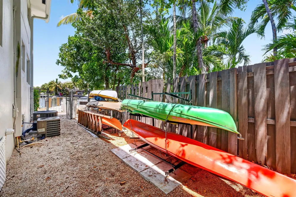 1821 MIDDLE RIVER DRIVE #7 Fort Lauderdale, FL 33305
