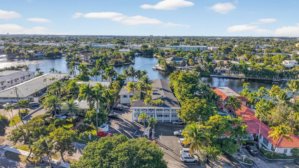 1821 MIDDLE RIVER DRIVE #7 Fort Lauderdale, FL 33305
