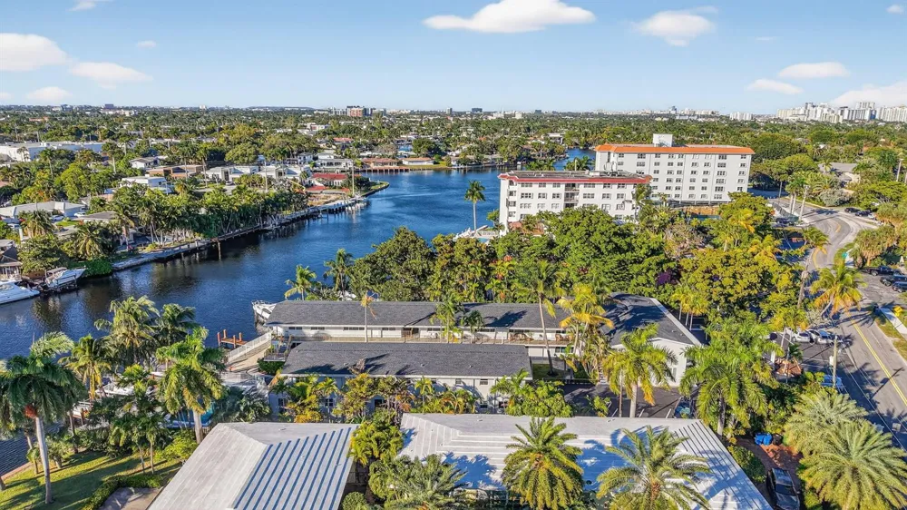 1821 MIDDLE RIVER DRIVE #7 Fort Lauderdale, FL 33305